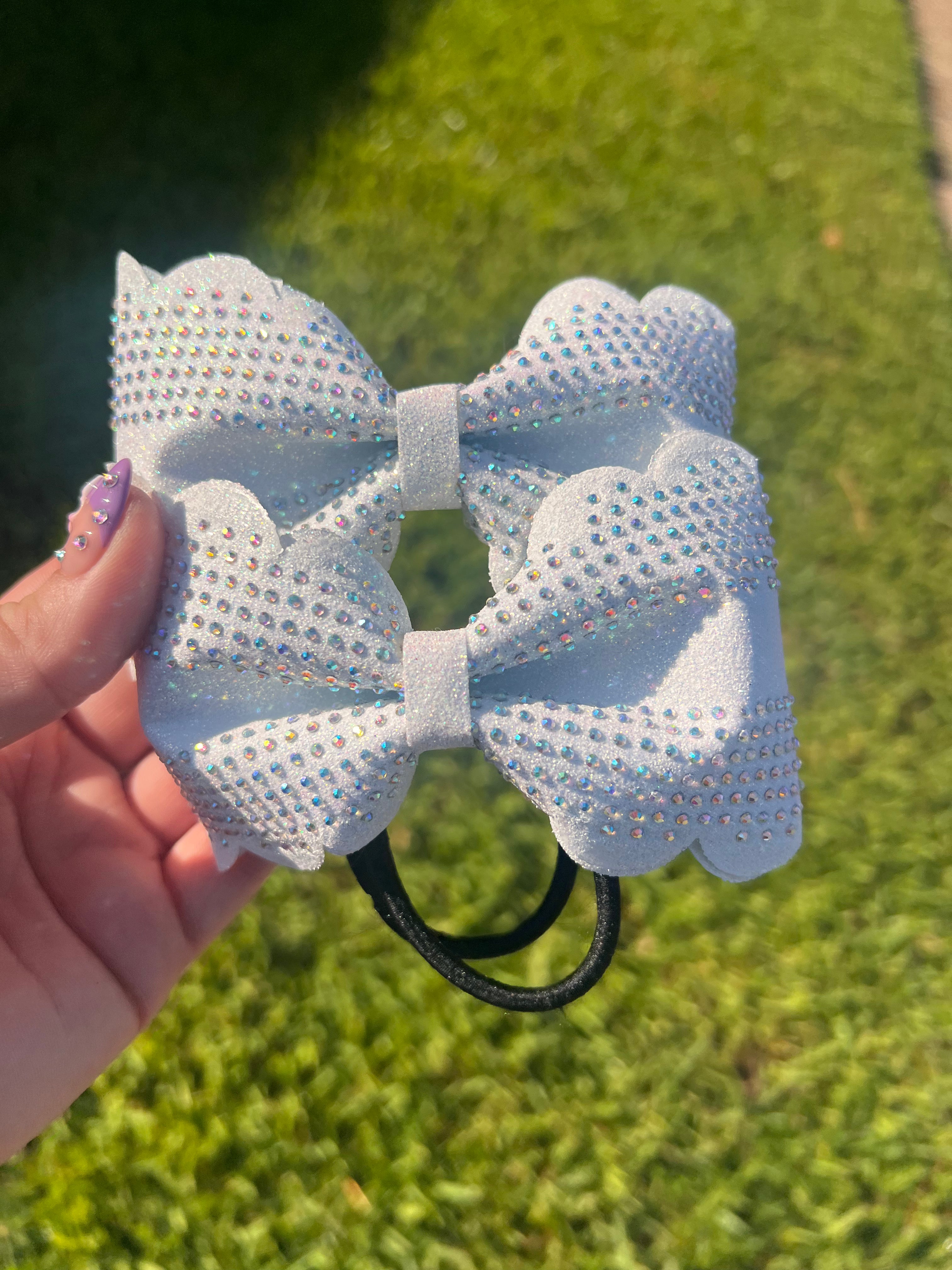 Scalloped piggy bow set